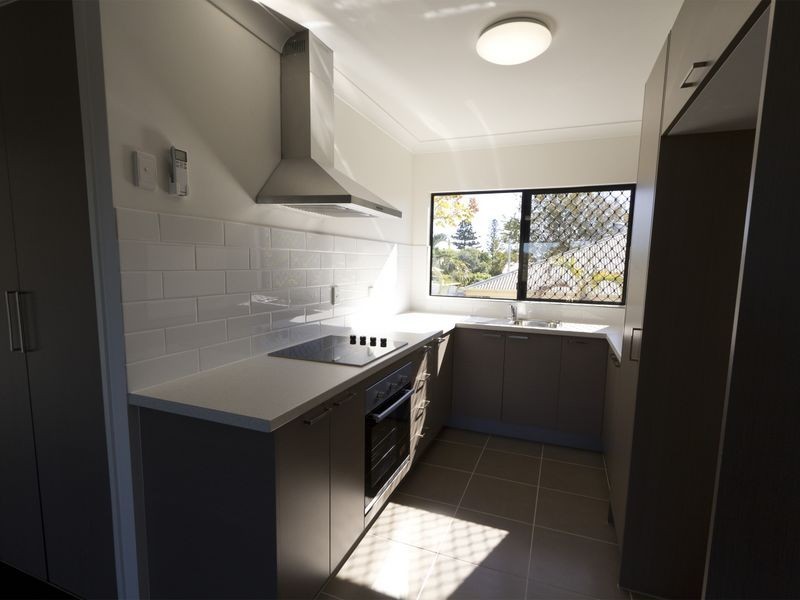 4/166 Blackstone Rd, Silkstone QLD 4304