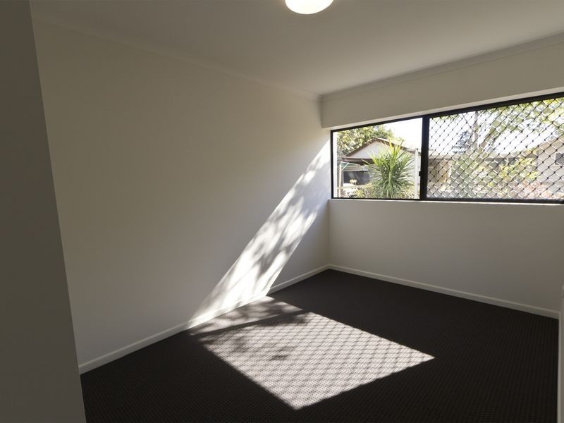 1/166 Blackstone Rd, Silkstone QLD 4304