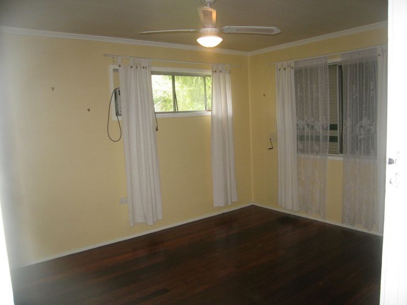 21 Pickering st, Riverview QLD 4303