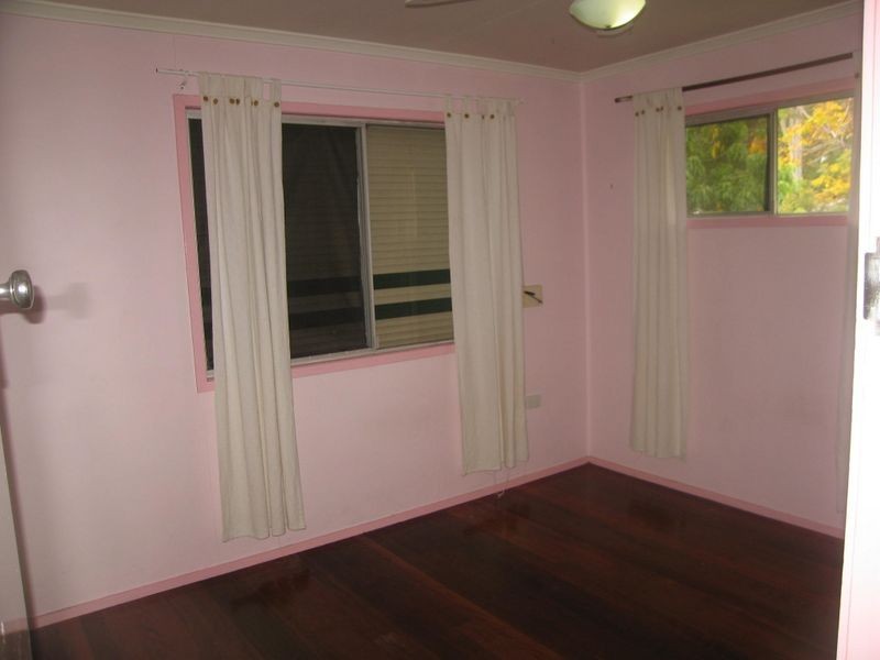 21 Pickering st, Riverview QLD 4303