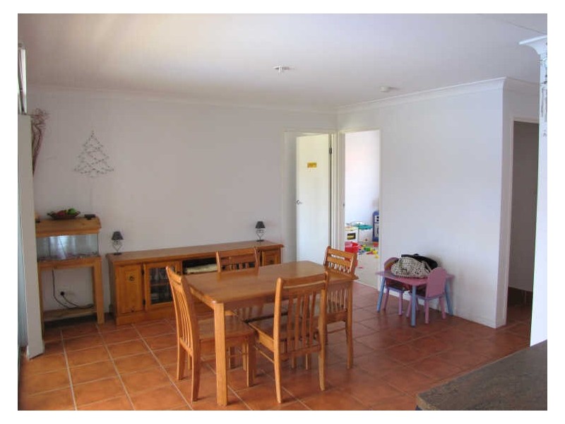 16 Sutherland Crescent, Goodna QLD 4300