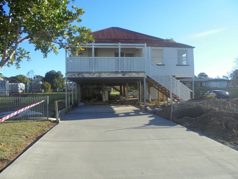 3 Edward Street, One Mile QLD 4305