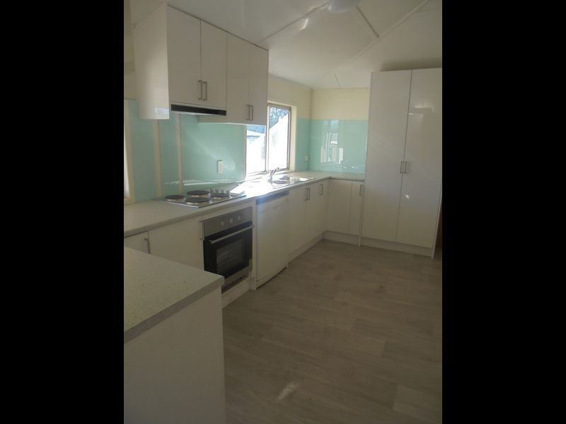 3 Edward Street, One Mile QLD 4305