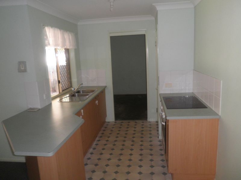 21 Lyrebird Lane, Bellbird Park QLD 4300