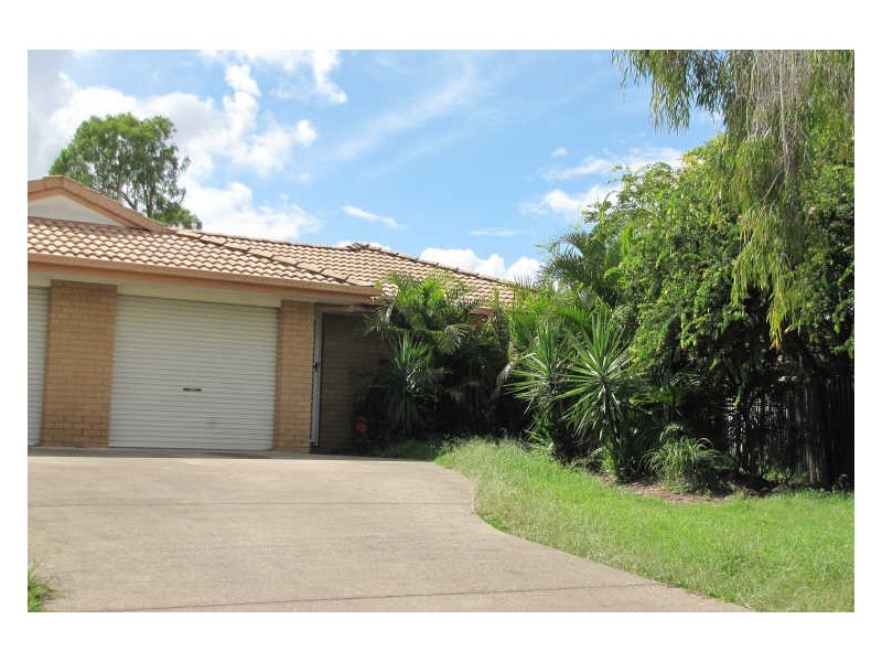 2/15 Mooney Close, Goodna QLD 4300