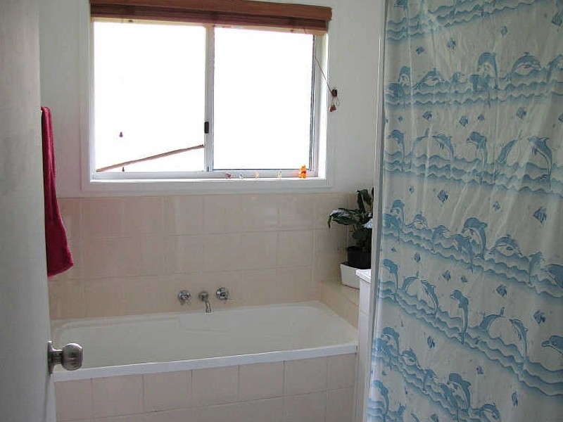 2/15 Mooney Close, Goodna QLD 4300