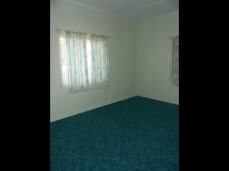 2 Soudan Street, North Booval QLD 4304