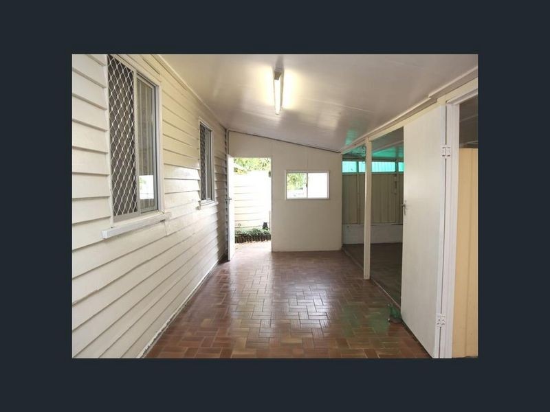 2 Soudan Street, North Booval QLD 4304
