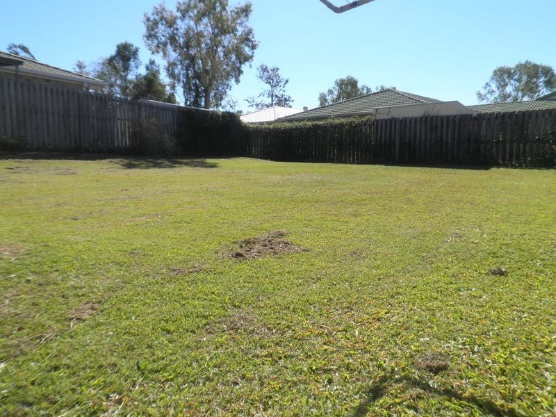 1/6 Mooney Close, Goodna QLD 4300