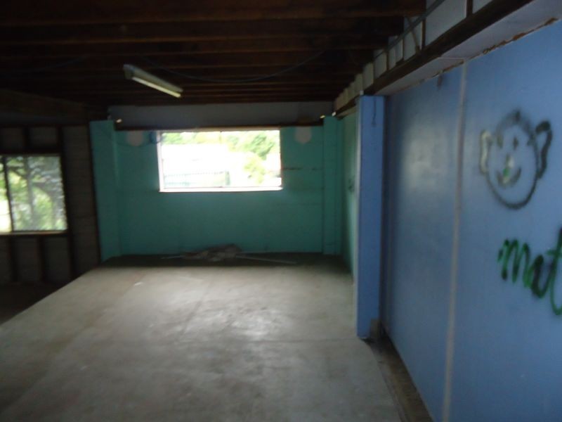 11 Gibbs St, Churchill QLD 4305