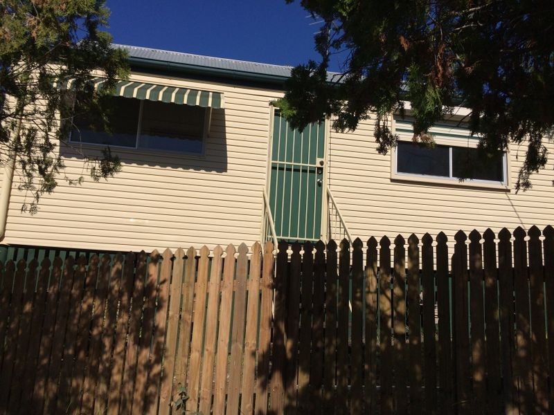 37 Liverpool Street, North Ipswich QLD 4305