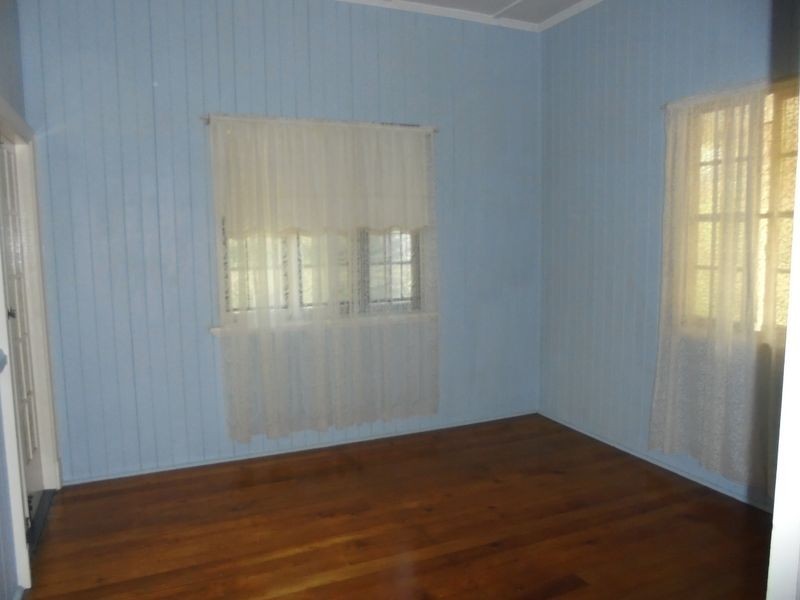 10 Bennett St, East Ipswich QLD 4305