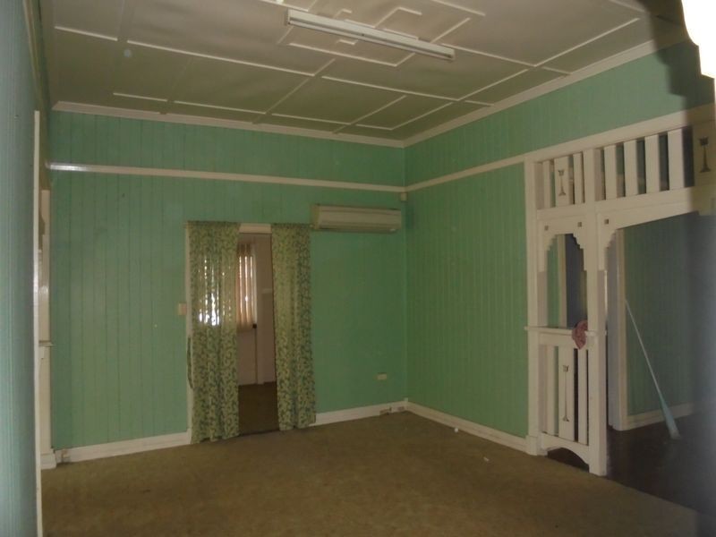 10 Bennett St, East Ipswich QLD 4305