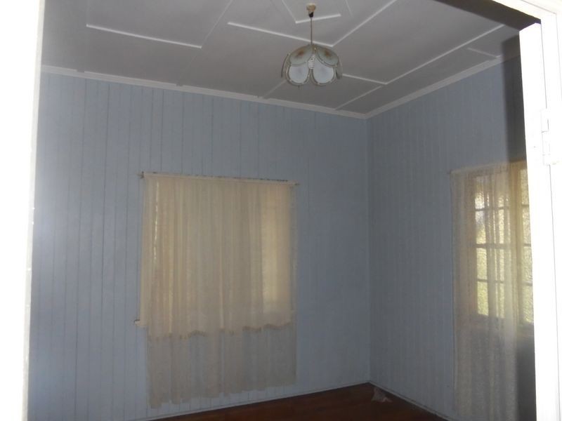 10 Bennett St, East Ipswich QLD 4305