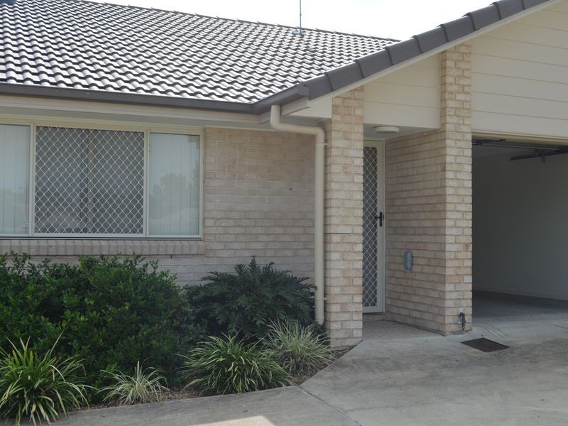 2/8 Rosegum Place, Redbank Plains QLD 4301