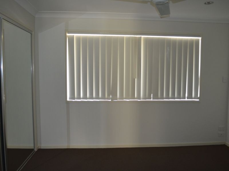2/8 Rosegum Place, Redbank Plains QLD 4301