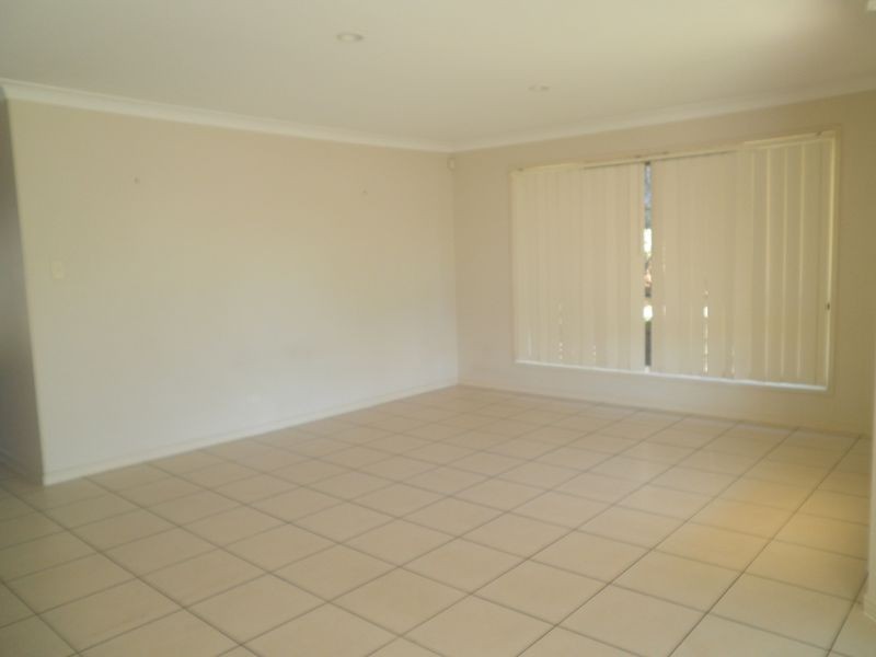 16 Rockford Drive, Bellbird Park QLD 4300