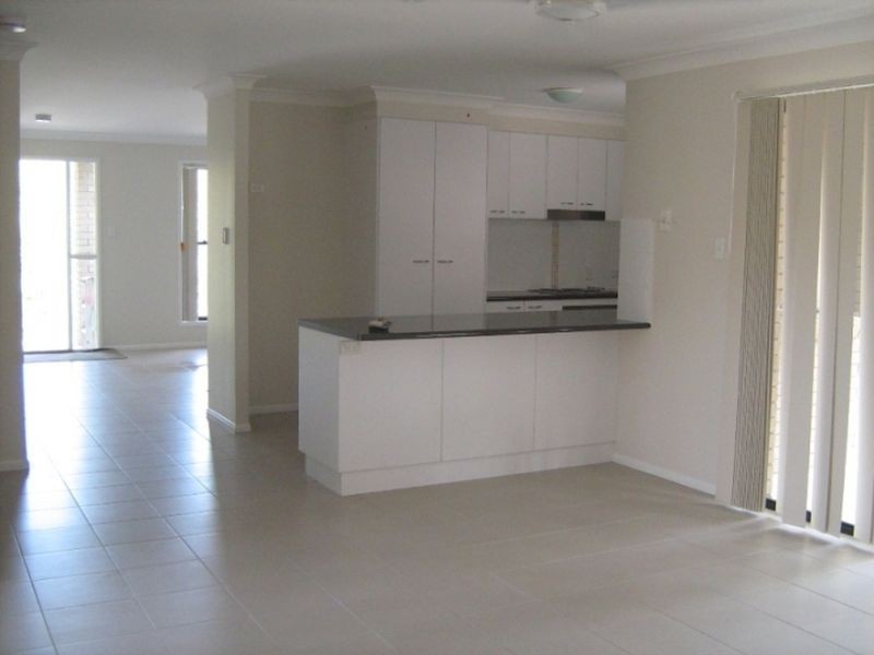 11 Bradfield Drive, Brassall QLD 4305