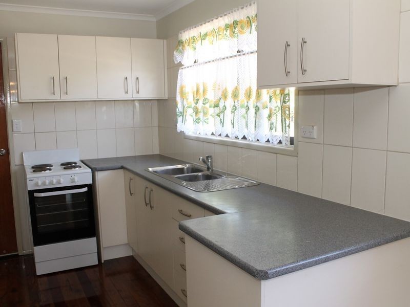 49a Omar st, West Ipswich QLD 4305