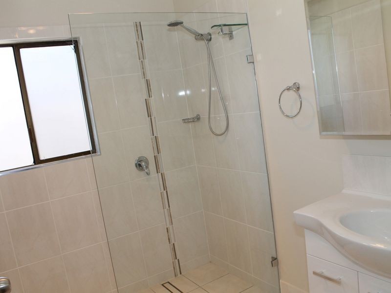 49a Omar st, West Ipswich QLD 4305