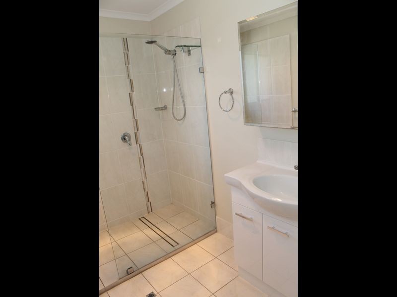 49a Omar st, West Ipswich QLD 4305