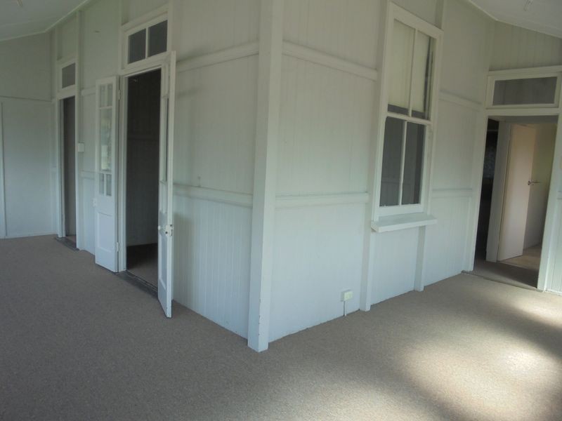 1 Cook Street, Booval QLD 4304