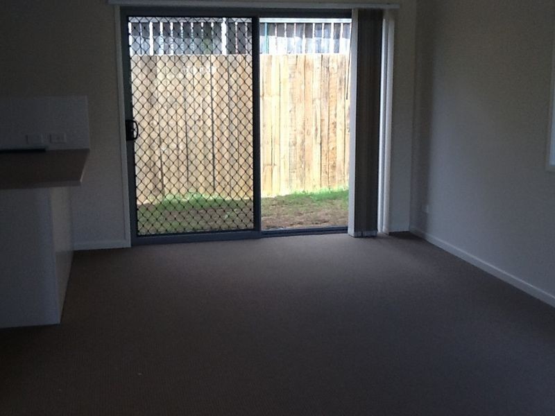 2/4 Gibbs St, Churchill QLD 4305