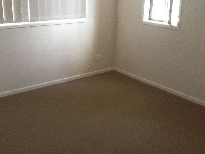 2/4 Gibbs St, Churchill QLD 4305