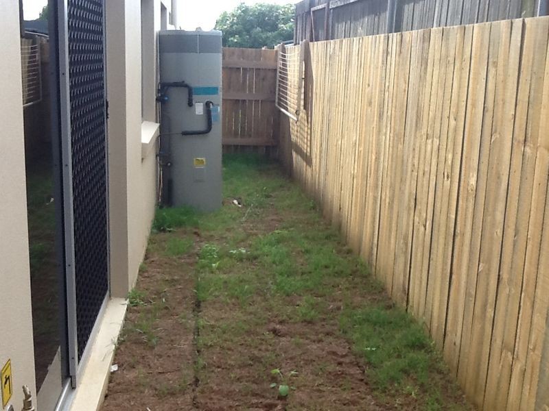 2/4 Gibbs St, Churchill QLD 4305