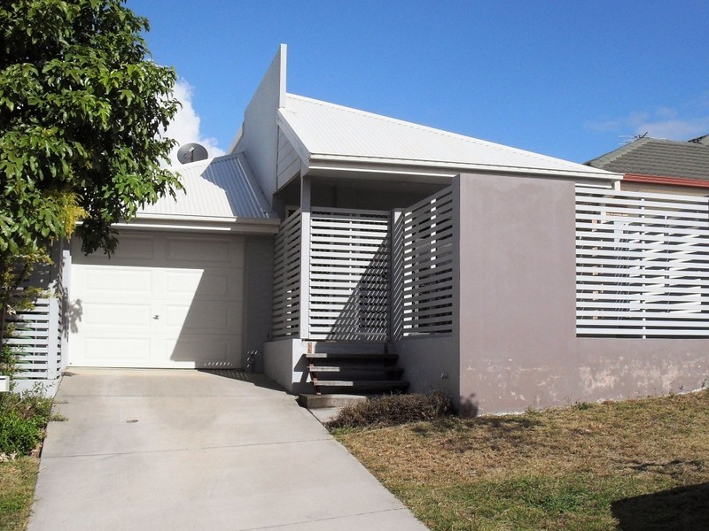 6 Estuary Way, Springfield Lakes QLD 4300
