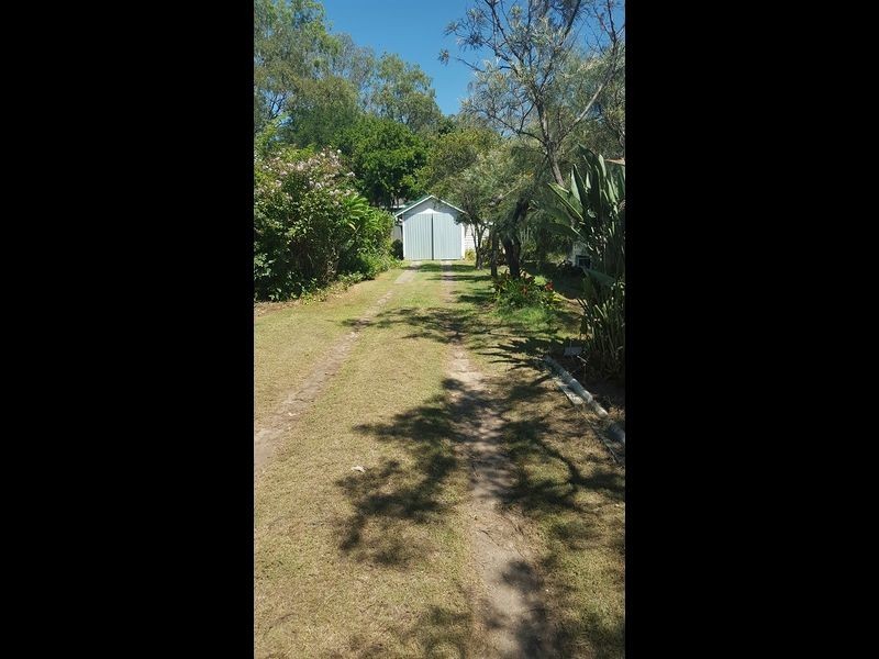 15 Theodore, Brassall QLD 4305