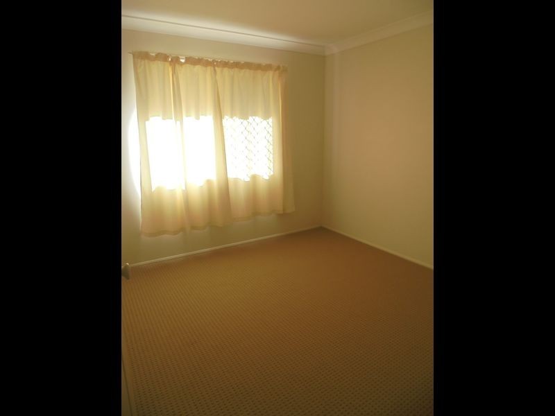 1 Redwood Place, Yamanto QLD 4305