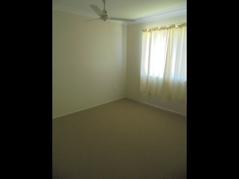 1 Redwood Place, Yamanto QLD 4305