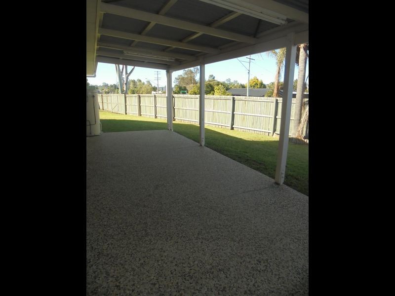 1 Redwood Place, Yamanto QLD 4305