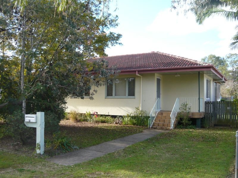 21 Bass Street, Leichhardt QLD 4305