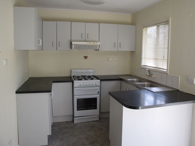 42 Lacey Street, Camira QLD 4300