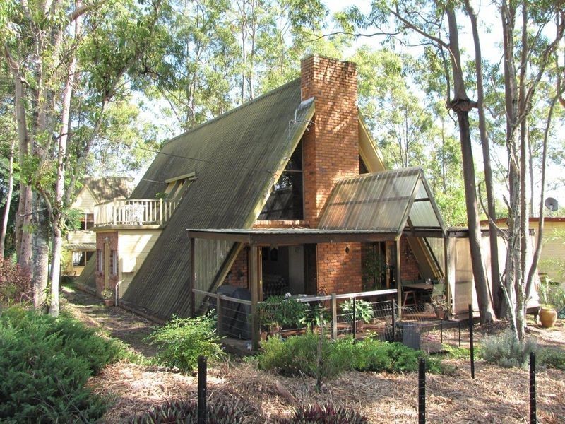 1 Glyn Court, Redbank Plains QLD 4301