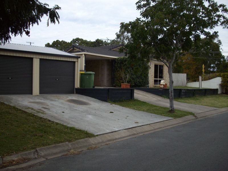 1 Penrose Cct, Redbank Plains QLD 4301