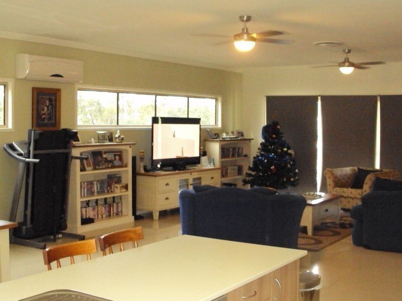 26 Heathwood Place, Collingwood Park QLD 4301