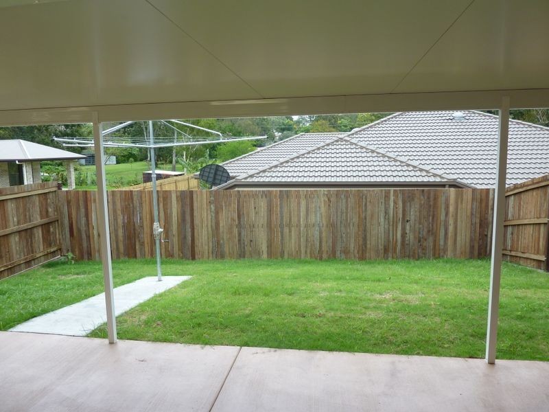 1/76A Jones Road, Bellbird Park QLD 4300