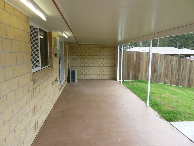 2/76A Jones Road, Bellbird Park QLD 4300