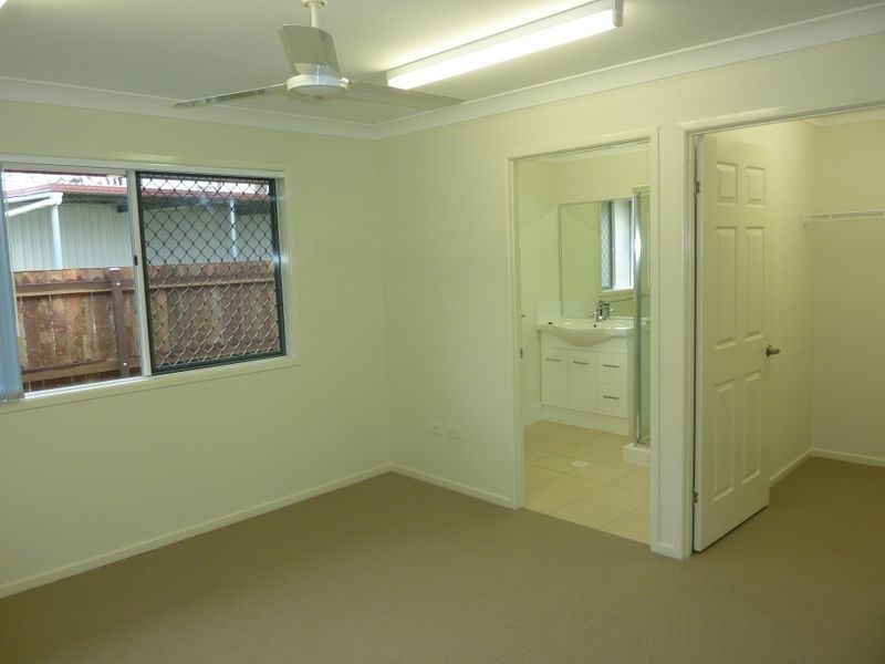 2/76A Jones Road, Bellbird Park QLD 4300