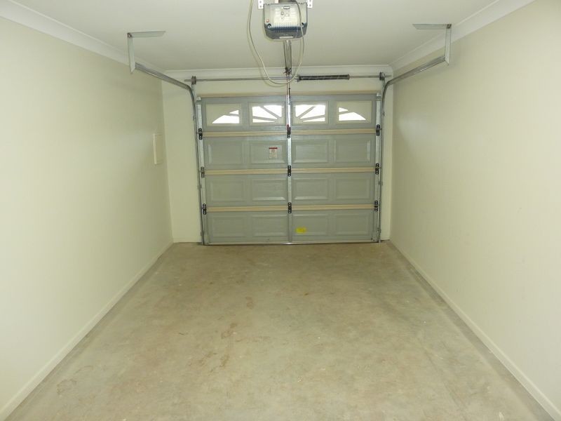 2/76A Jones Road, Bellbird Park QLD 4300