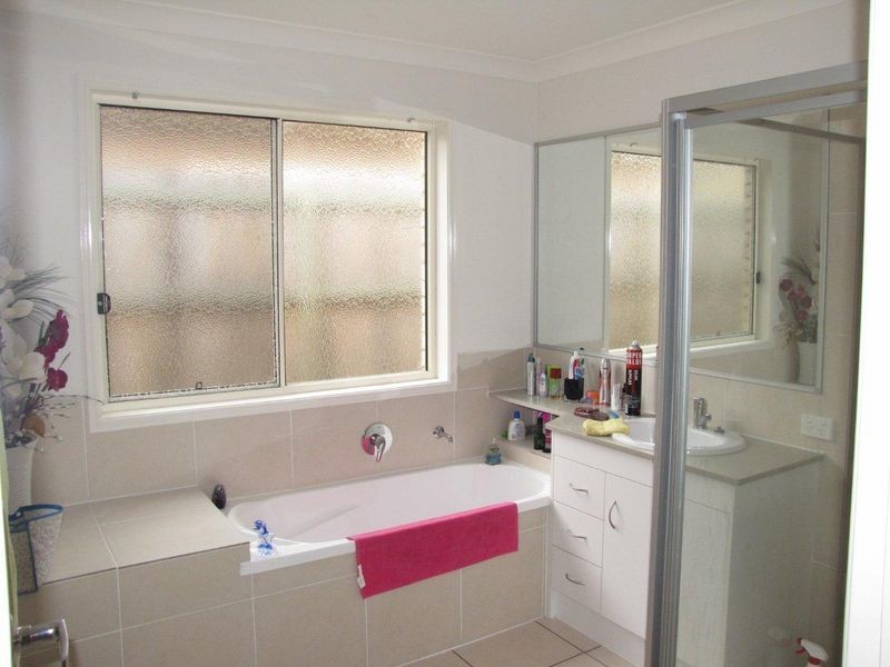 86 Albert Street, Goodna QLD 4300