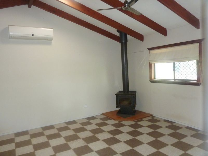 5 Surrey Road, Bellbird Park QLD 4300