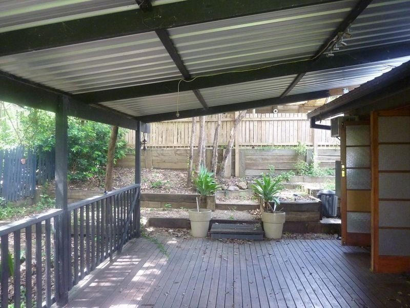 5 Surrey Road, Bellbird Park QLD 4300