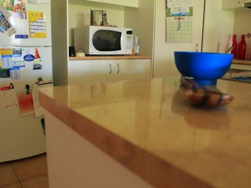 2/18 De Valera Street, Collingwood Park QLD 4301