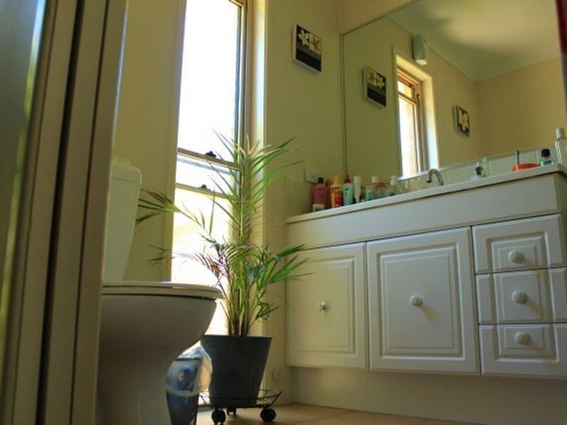 2/18 De Valera Street, Collingwood Park QLD 4301