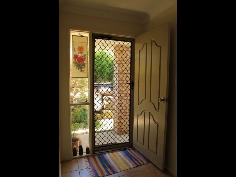 2/18 De Valera Street, Collingwood Park QLD 4301