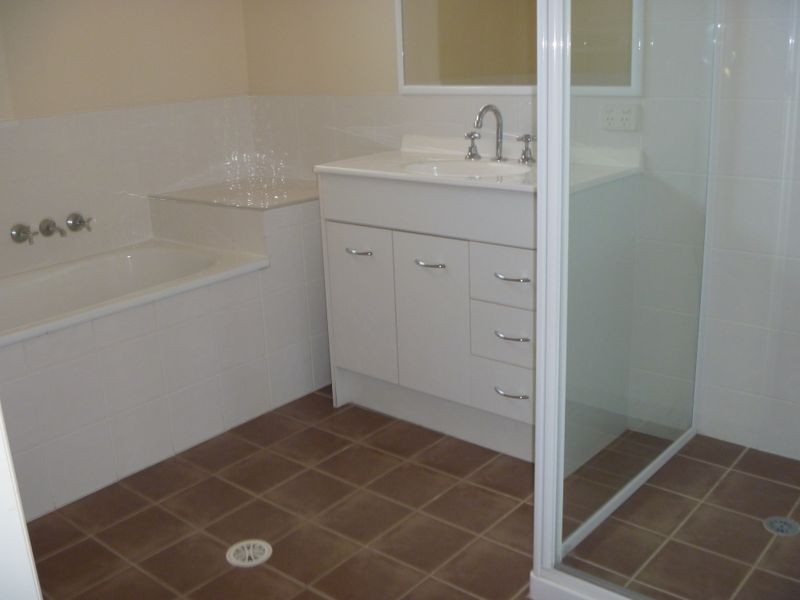 26 Barnes Court, Redbank QLD 4301